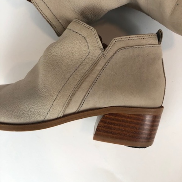 Franco Sarto Suede Ankle Boots Sz 7 - Picture 2 of 13